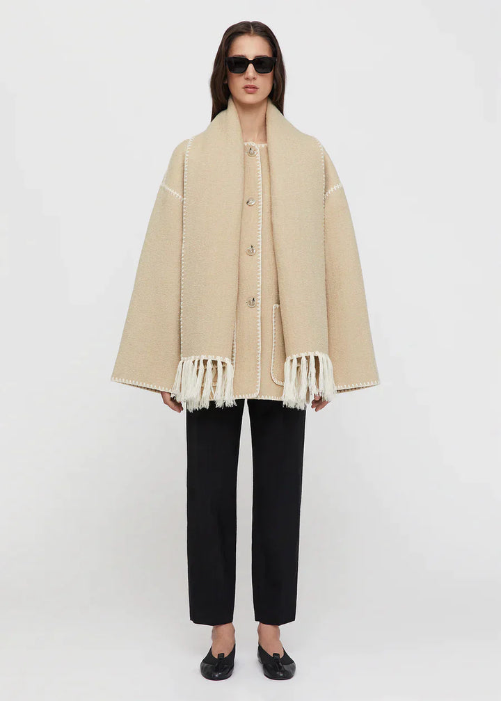 Elegant Scarf Jacket – Sophisticated Layering Piece for Chic Outfits