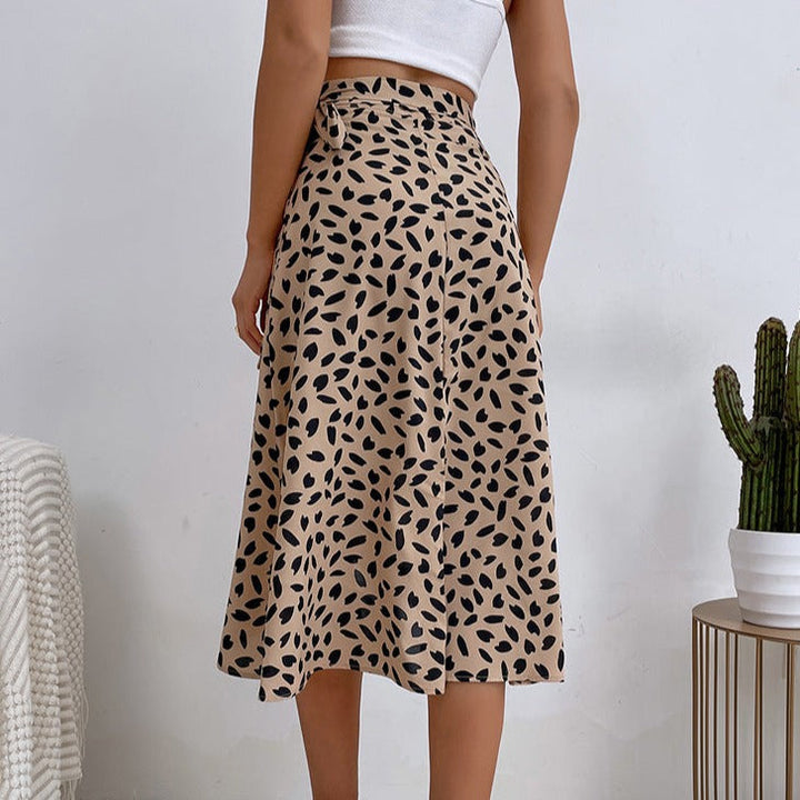 Stylish Midi Skirt – Trendy & Chic for Everyday Outfits