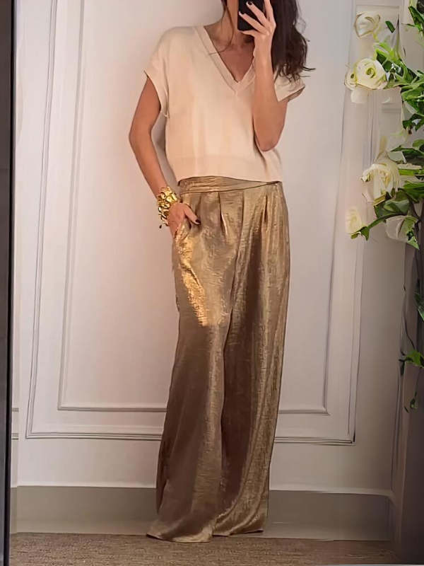 High-Waist Pants & Top Set – Chic & Trendy Outfit Combination