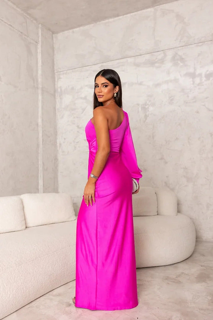Elegant Silhouette Dress – Sophisticated & Timeless Evening Wear