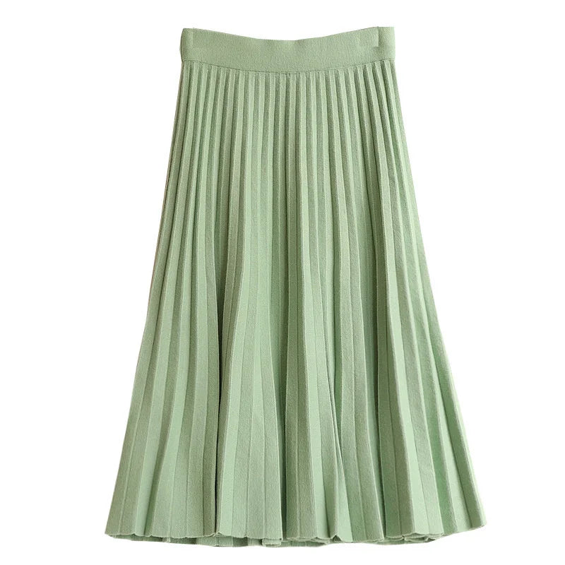 Knitted Skirt – Trendy & Chic Outfit Essential