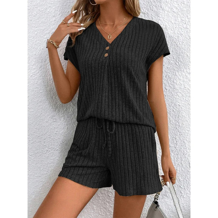Comfortable Summer Set – Relaxed & Trendy Outfit for the Season