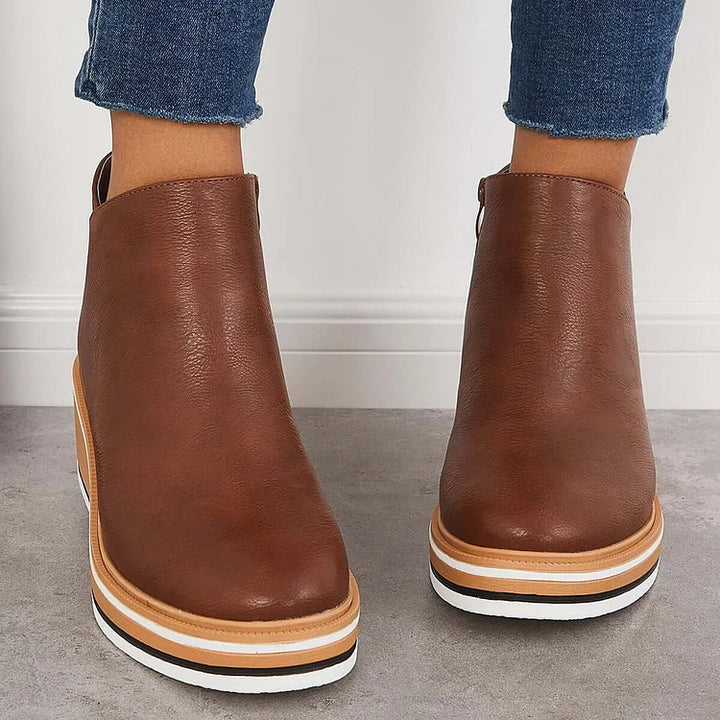 Elegant Wool-Lined Boots – Sophisticated Style for Cold Weather Flair