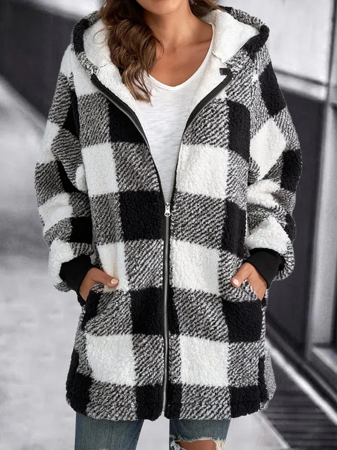 Checkered Oversized Jacket – Trendy & Chic Layering Piece