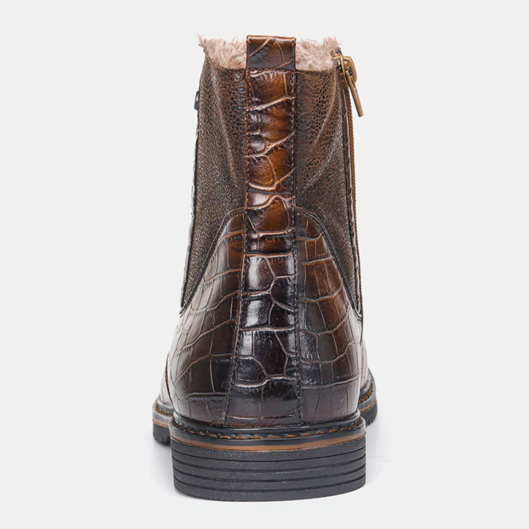 Snug-Fit Leather Boots – Chic & Stylish Footwear for Every Occasion