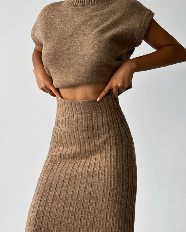 Modern Sleeveless Set – Trendy & Chic Outfit for Any Occasion