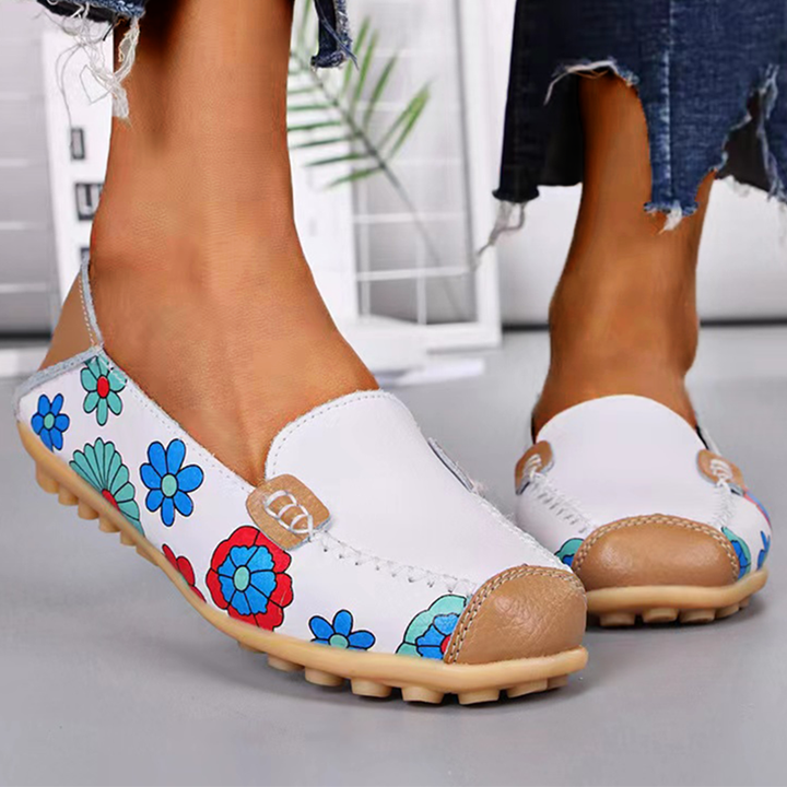 Comfy Casual Loafers – Trendy & Relaxed Everyday Style