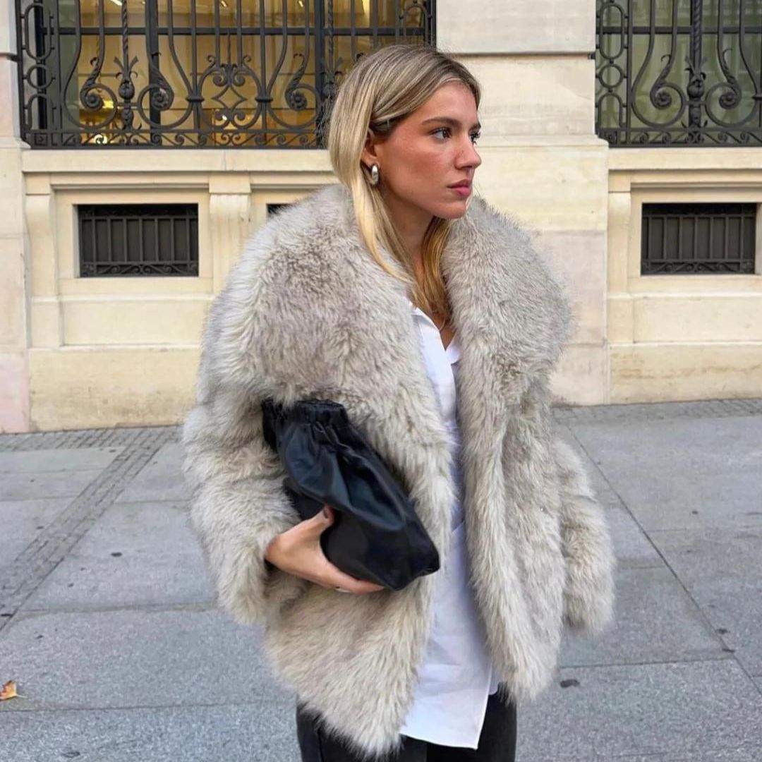 Eco-Friendly Fur Coat – Chic & Sustainable Outerwear