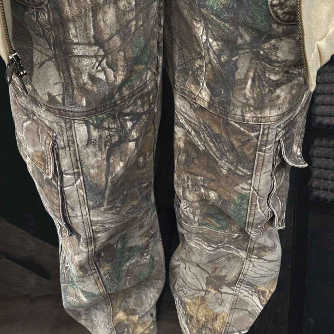 Stylish Camo Pants – Trendy & Comfortable Urban Wear