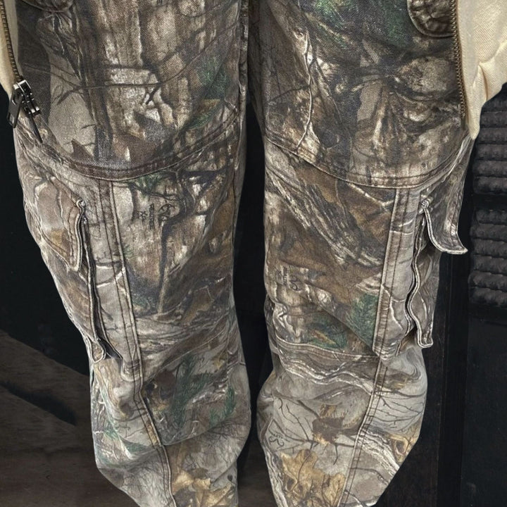 Stylish Camo Pants – Trendy & Comfortable Urban Wear