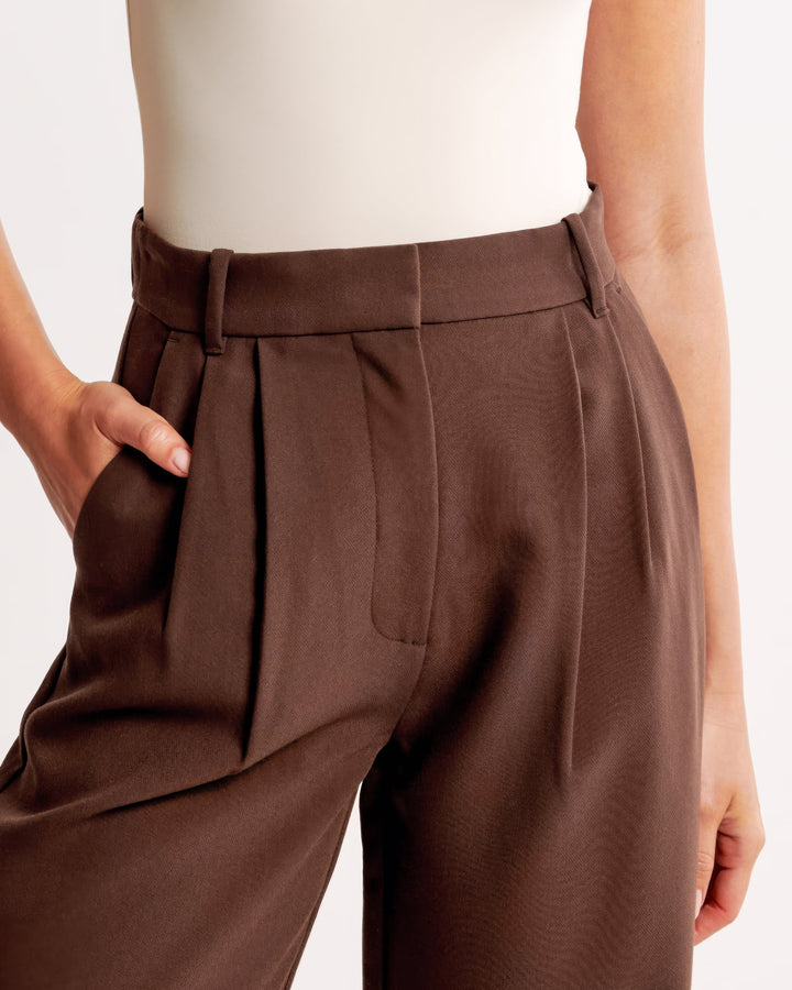 Modern Women's Pants – Trendy & Chic Everyday Style