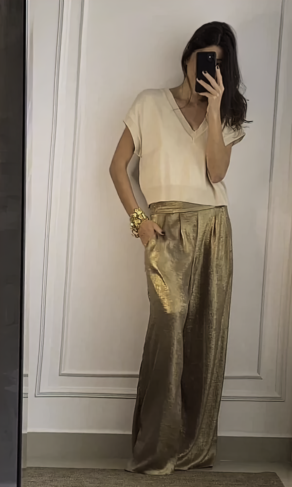 High-Waist Pants & Top Set – Chic & Trendy Outfit Combination
