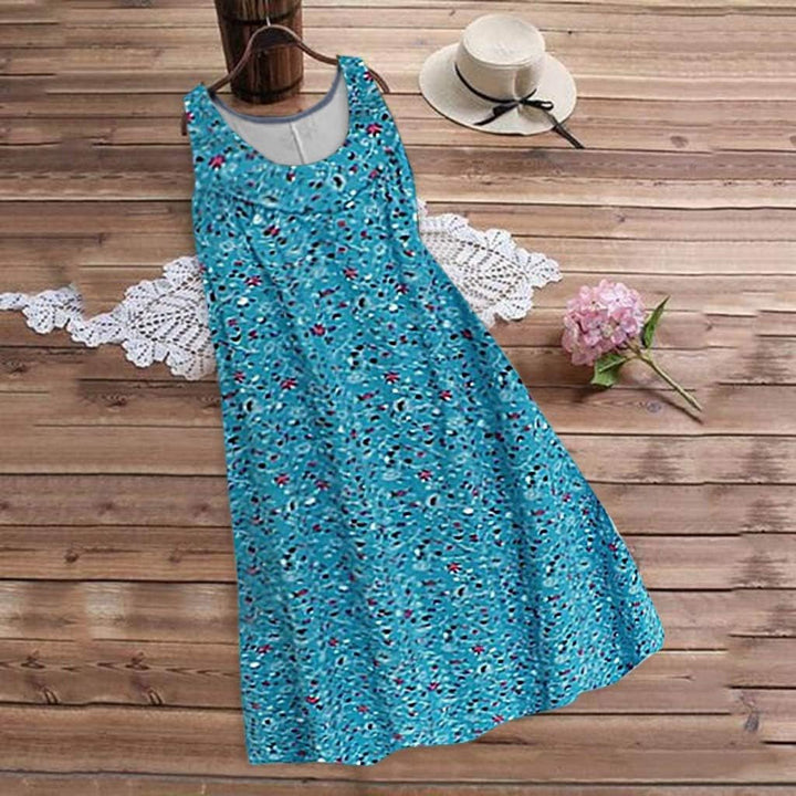 Plus Size Summer Dress – Trendy & Comfortable Sleeveless Style