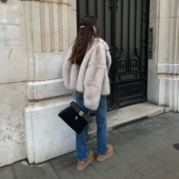 Eco-Friendly Fur Coat – Chic & Sustainable Outerwear