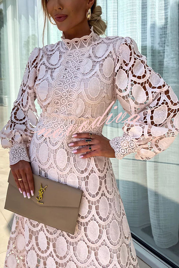 Elegant Lace Dress – Sophisticated & Timeless Fashion Statement