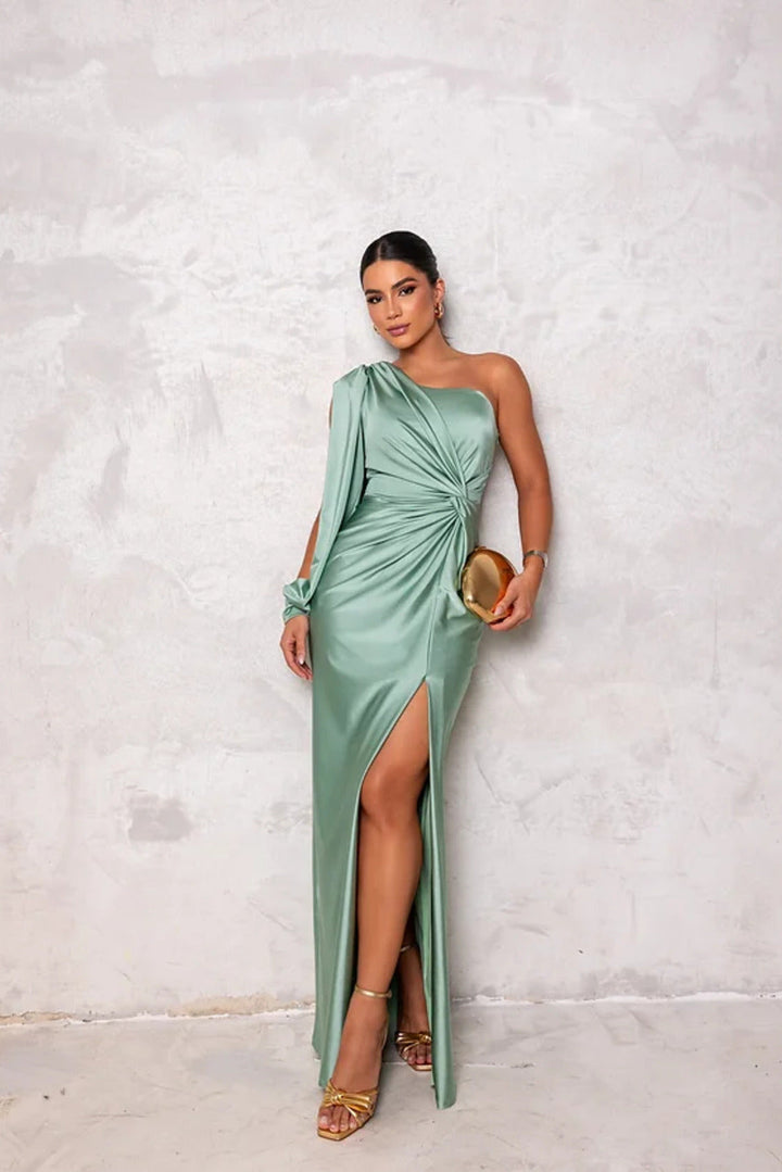 Elegant Silhouette Dress – Sophisticated & Timeless Evening Wear