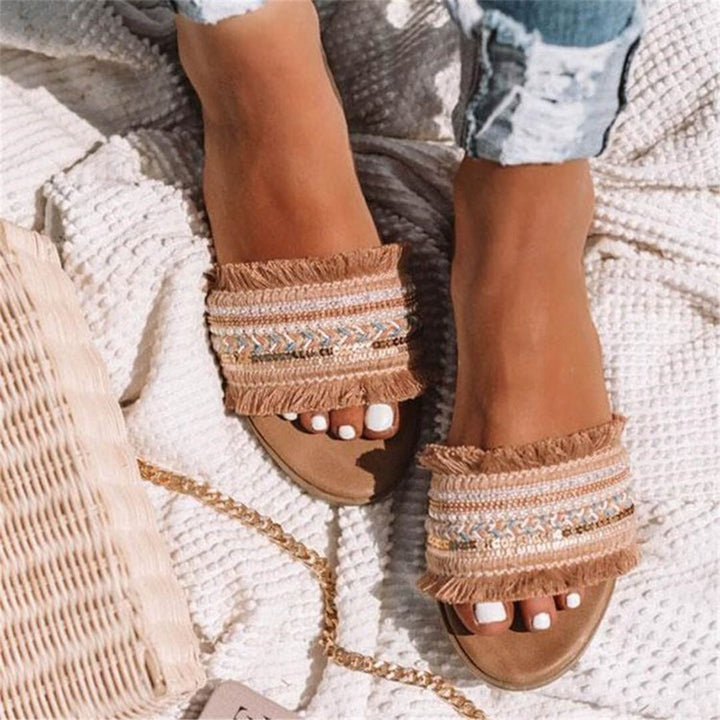 Elegant & Luxurious Slippers – Sophisticated Comfort for Any Occasion