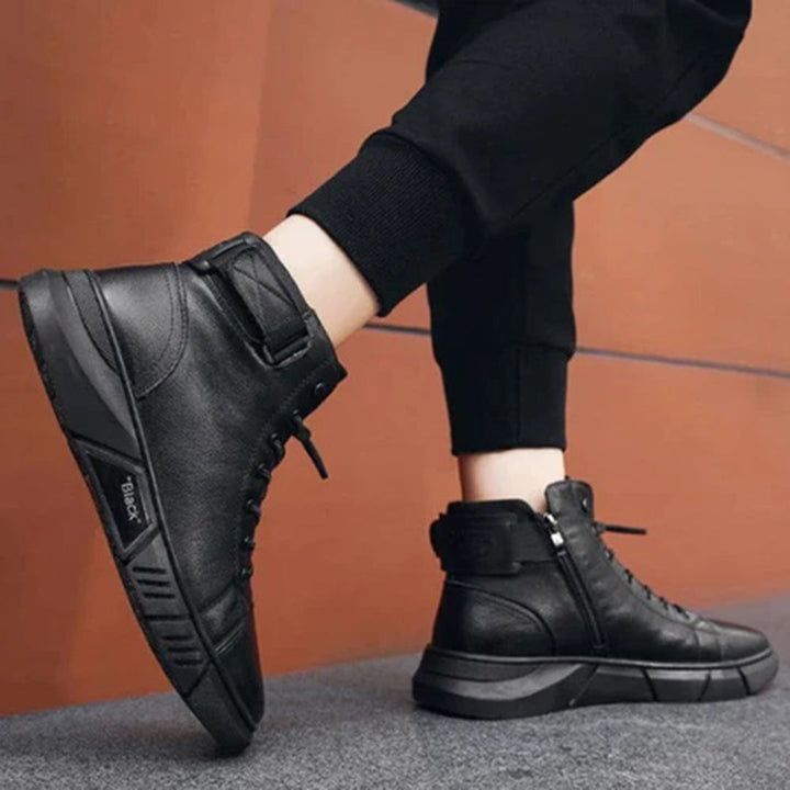 Black Warm Boots – Cozy & Stylish Footwear for Cold Weather