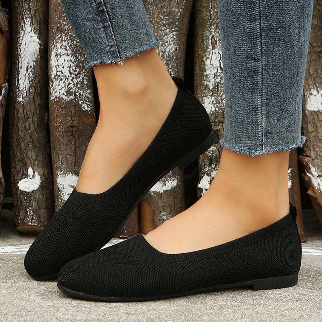 Casual Chic Slip-On Shoes – Comfortable & Trendy Footwear