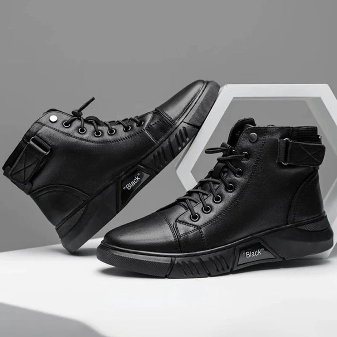 Black Warm Boots – Cozy & Stylish Footwear for Cold Weather