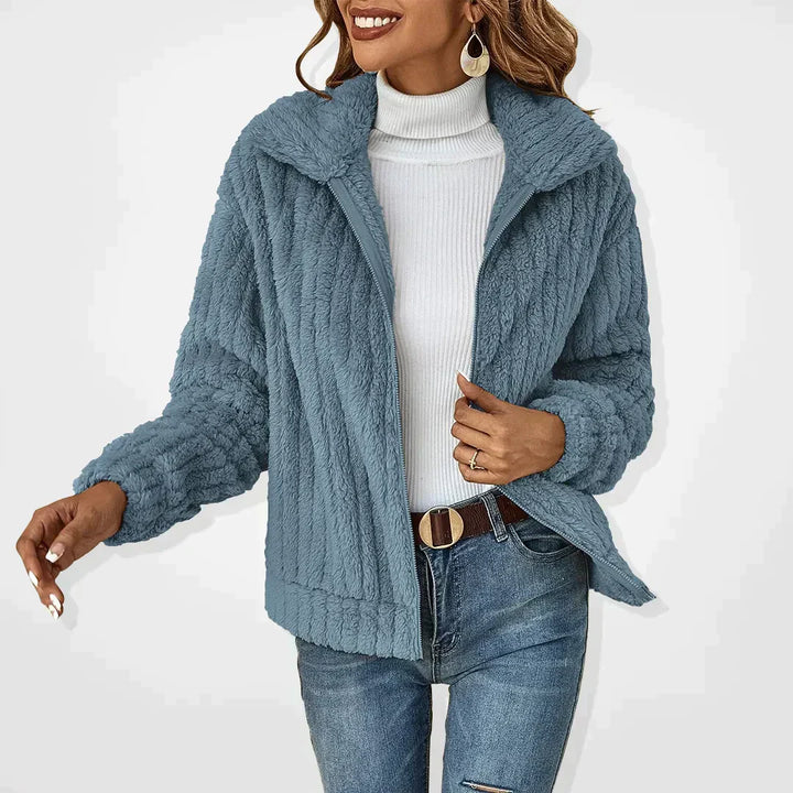 Stylish Plush Cardigan – Trendy & Cozy Layering Essential
