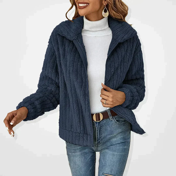 Stylish Plush Cardigan – Trendy & Cozy Layering Essential