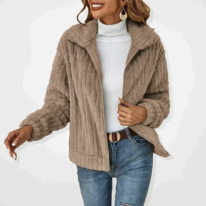 Stylish Plush Cardigan – Trendy & Cozy Layering Essential