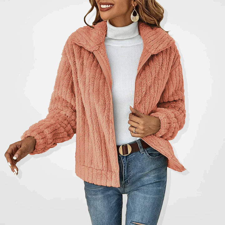 Stylish Plush Cardigan – Trendy & Cozy Layering Essential