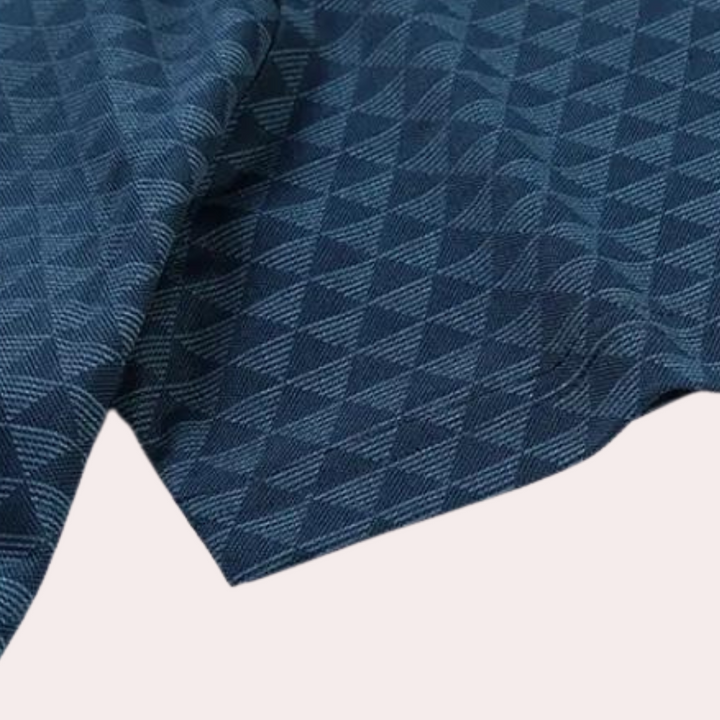 Elegant Men's Polo Shirt – Sophisticated Style for a Carefree, Stylish Look