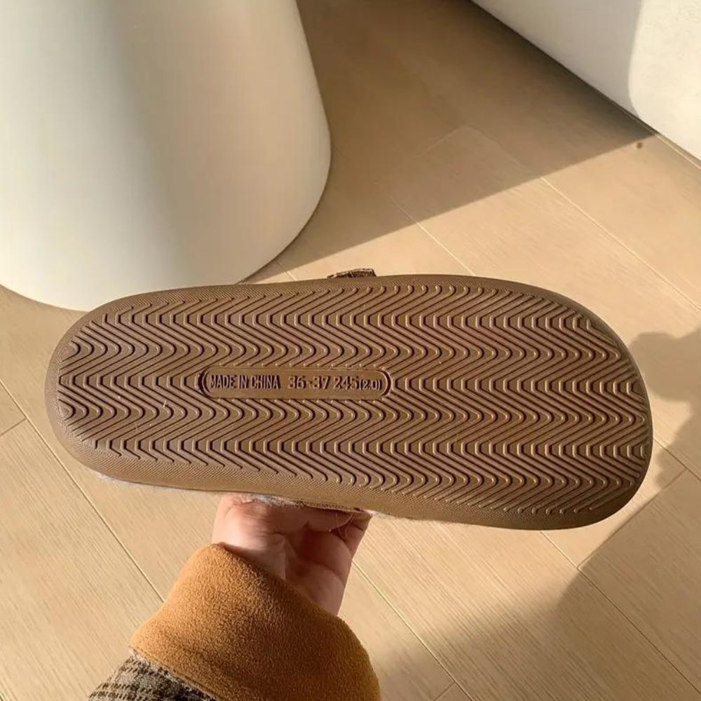 Luxury & Comfortable Women's Indoor Slippers – Elegant & Relaxed Footwear for Home Use