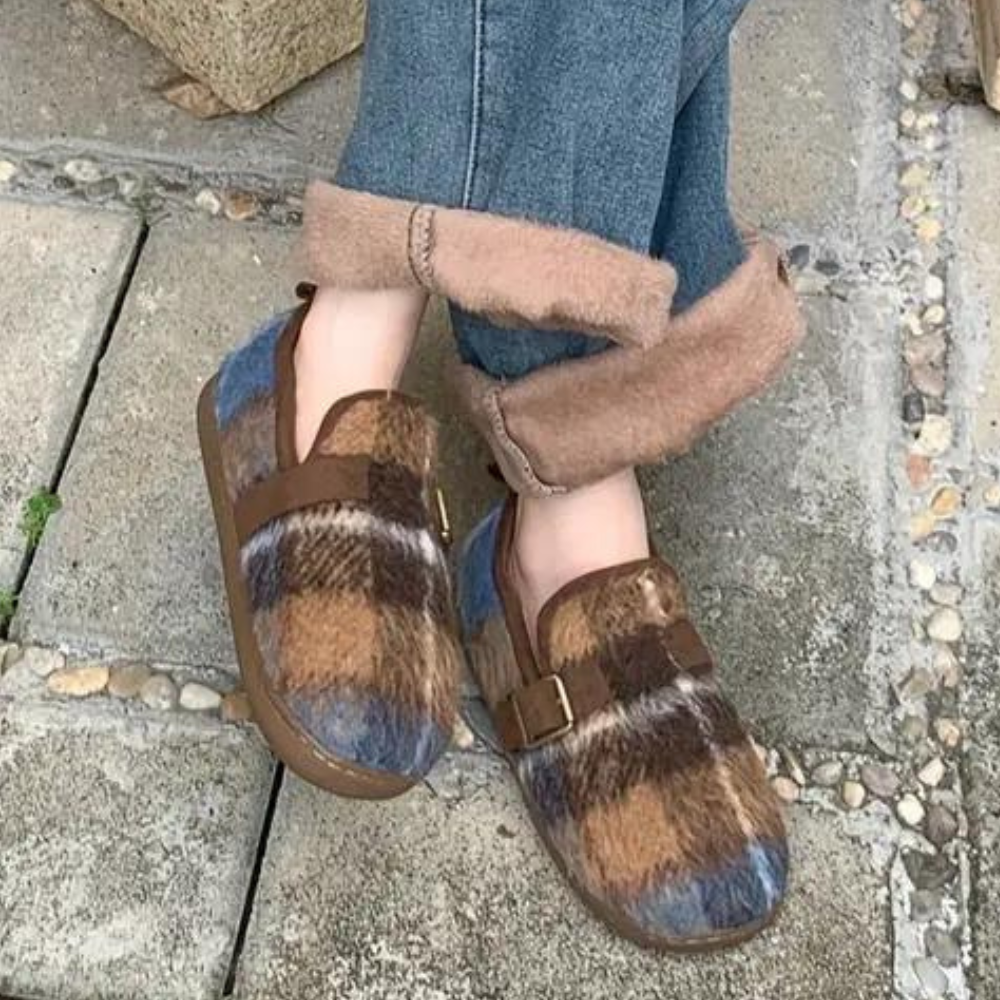 Luxury & Comfortable Women's Indoor Slippers – Elegant & Relaxed Footwear for Home Use