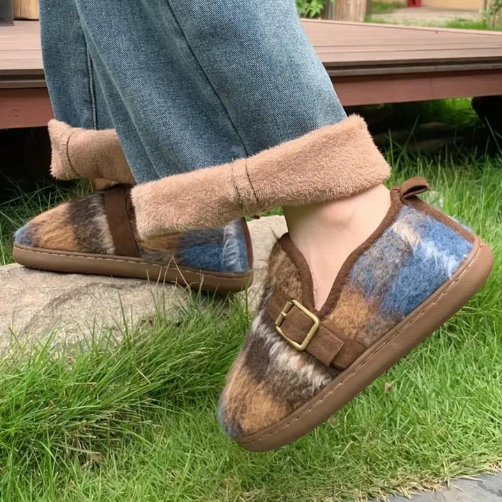 Luxury & Comfortable Women's Indoor Slippers – Elegant & Relaxed Footwear for Home Use