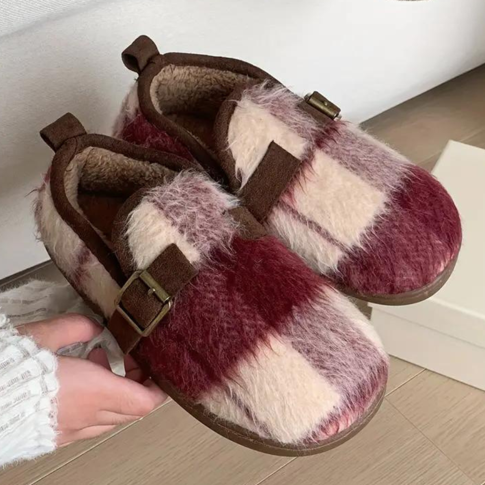Luxury & Comfortable Women's Indoor Slippers – Elegant & Relaxed Footwear for Home Use