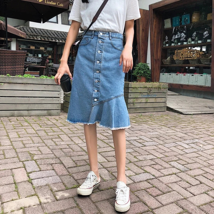 Denim Mid-Skirt – Trendy & Chic Everyday Staple