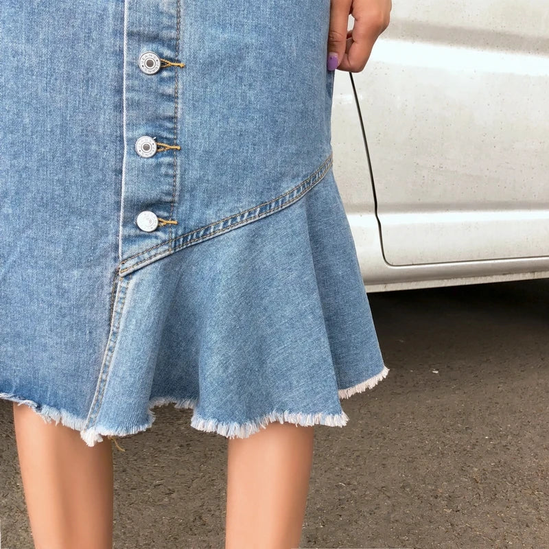 Denim Mid-Skirt – Trendy & Chic Everyday Staple