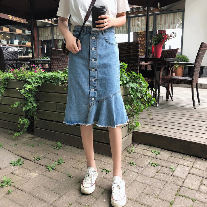 Denim Mid-Skirt – Trendy & Chic Everyday Staple