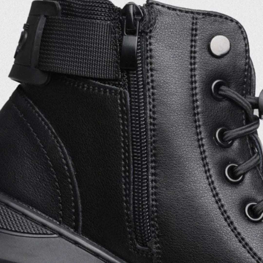 Black Warm Boots – Cozy & Stylish Footwear for Cold Weather