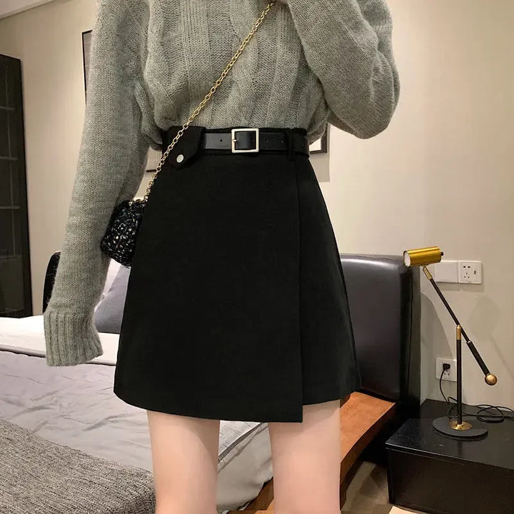 Mini Skirt With Belt – Trendy & Chic Style for Your Wardrobe