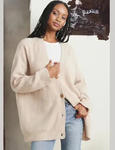 V-Neck Cashmere Cardigan – Elegant & Sophisticated Layering Essential