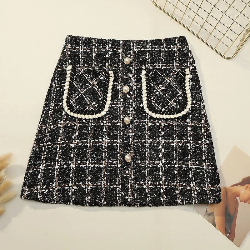 Thick Wool Pearl Skirt – Elegant & Sophisticated Winter Fashion