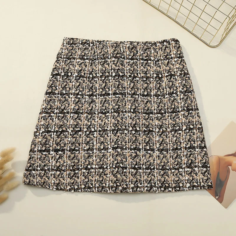 Thick Wool Pearl Skirt – Elegant & Sophisticated Winter Fashion