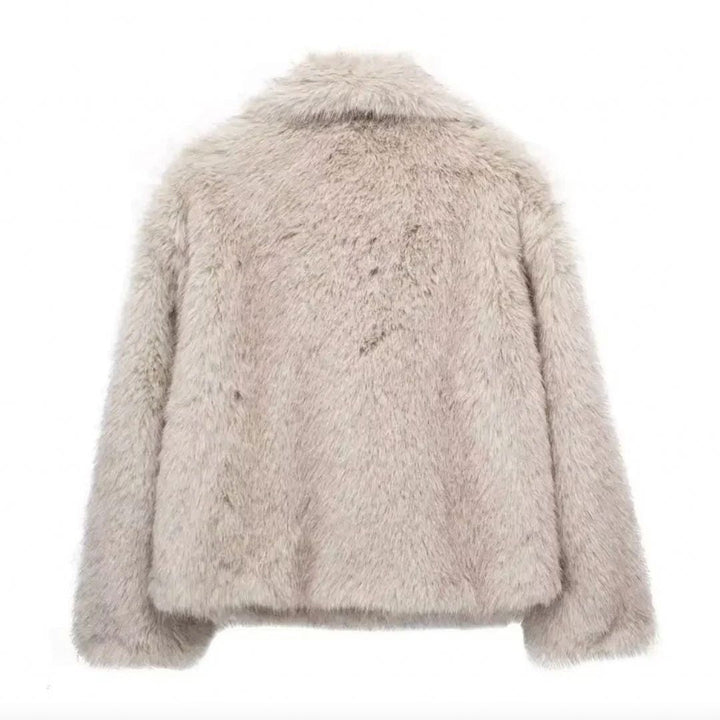 Eco-Friendly Fur Coat – Chic & Sustainable Outerwear