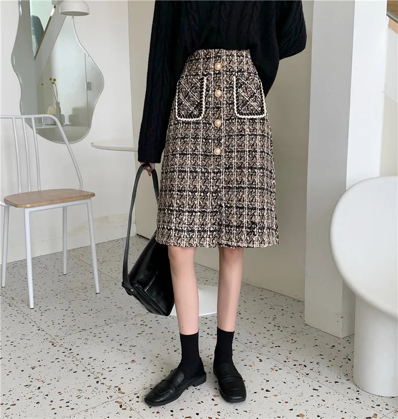 Glitter Tweed Skirt – Chic & Trendy Fashion Statement