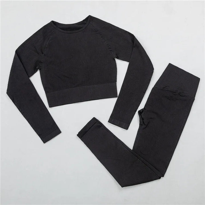 Yoga Set – Chic & Trendy Activewear for Comfortable Fitness Sessions