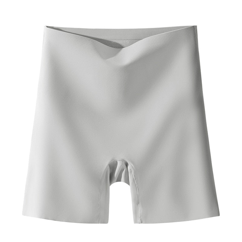 Shaping Tight in Cloud Grey – Trendy, Comfortable Activewear Essentials