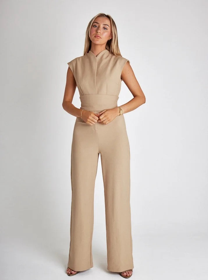 Modern and Chic Jumpsuit – Trendy & Stylish Outfit for Any Occasion