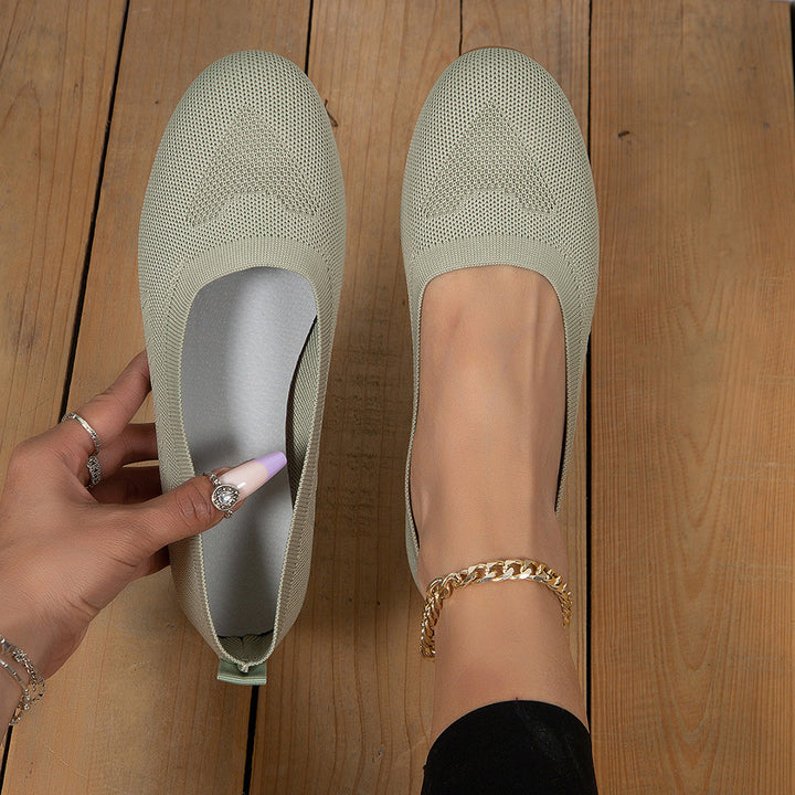 Casual Chic Slip-On Shoes – Comfortable & Trendy Footwear