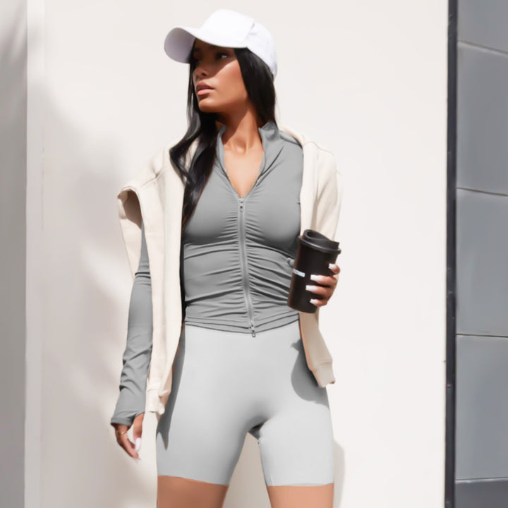 Shaping Tight in Cloud Grey – Trendy, Comfortable Activewear Essentials