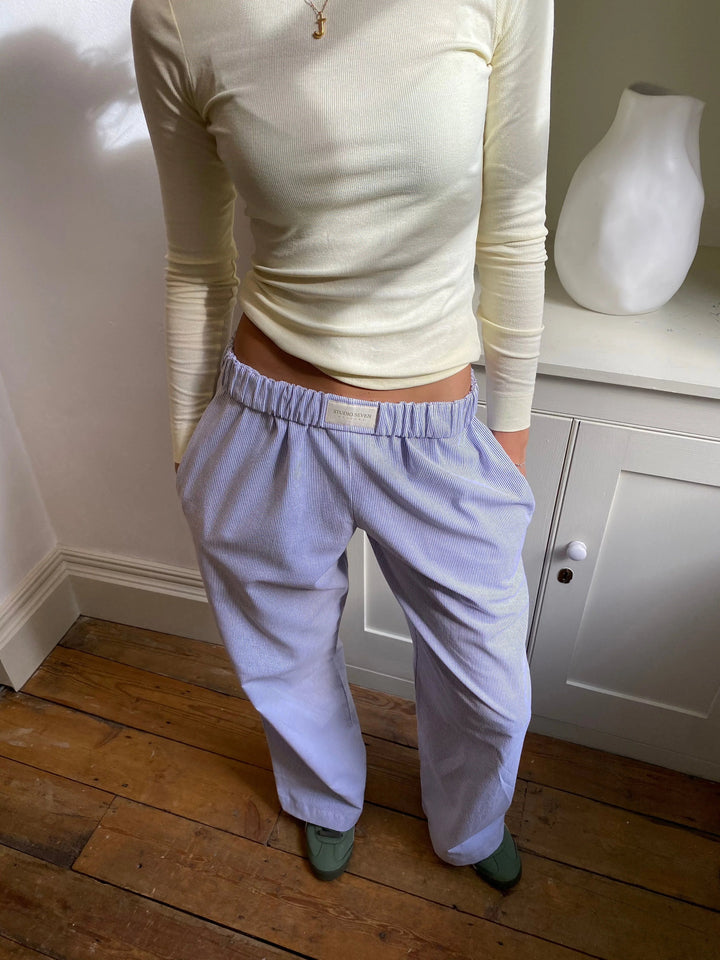 Lounge Trousers – Comfortable & Chic Casual Wear