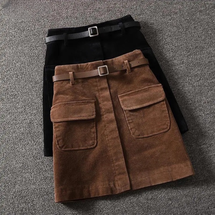 Mini Skirt In Ribbed Velvet Pocket – Trendy & Stylish Fashion Statement